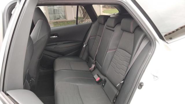 Toyota Corolla Touring Sports image 7