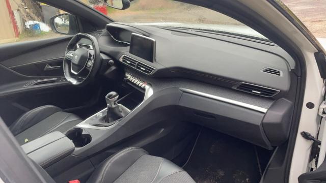 Peugeot 3008 image 7