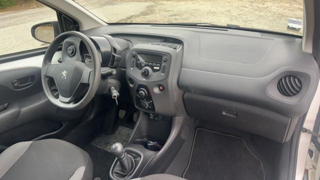 Peugeot 108 image 2