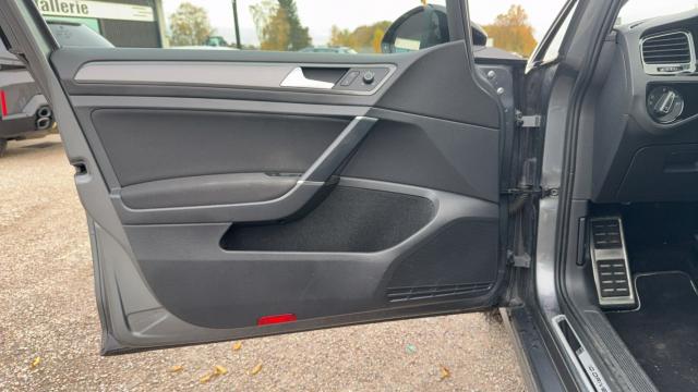 Volkswagen Golf image 3