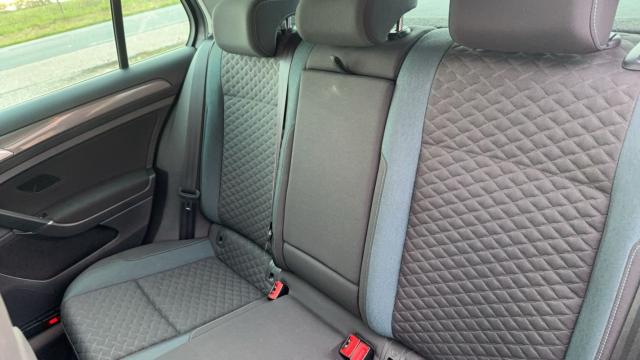 Volkswagen Golf image 2