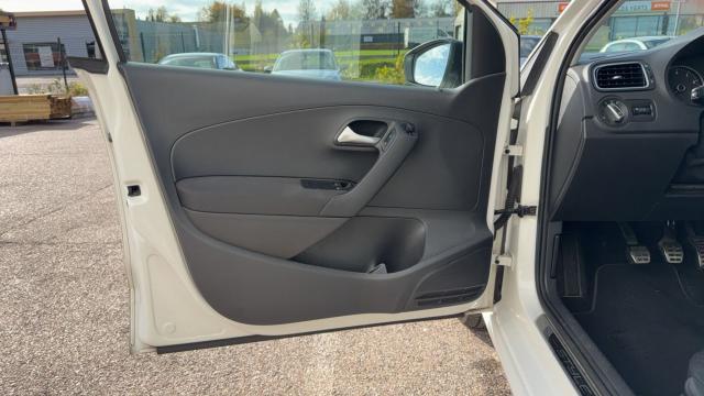 Volkswagen Polo image 9