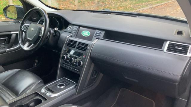 Land Rover Discovery Sport image 6
