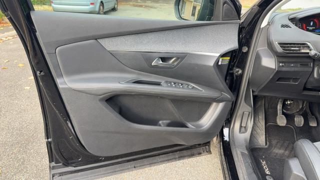 Peugeot 3008 image 1