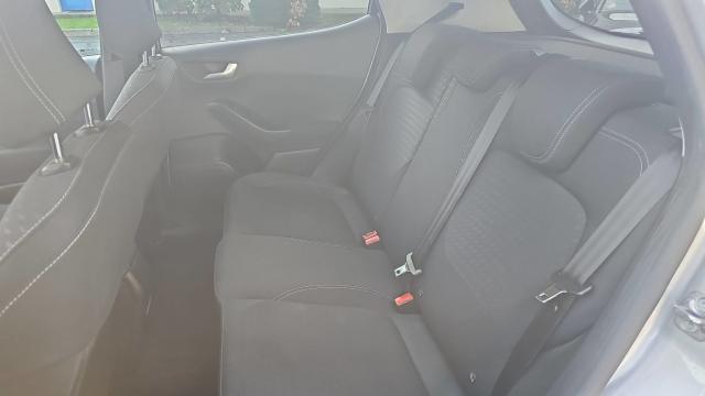 Ford Fiesta image 7