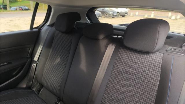 Peugeot 308 image 5