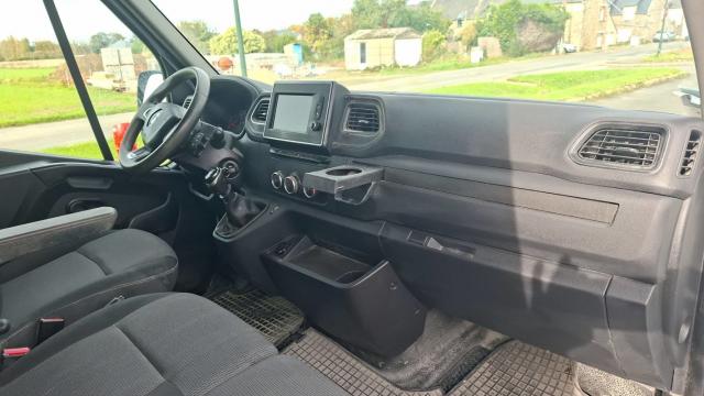 Renault Master image 1