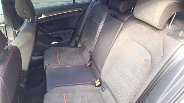 Volkswagen Golf image 7