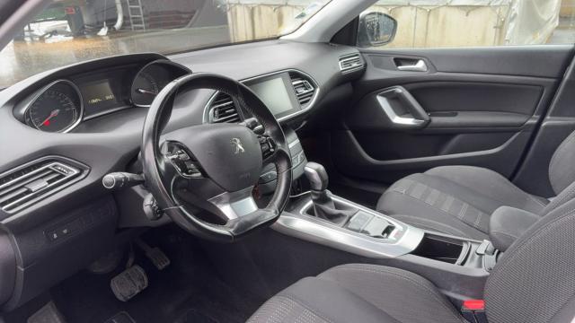Peugeot 308 image 7