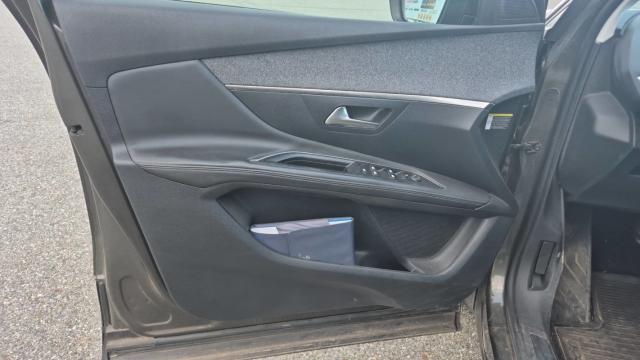 Peugeot 3008 image 4