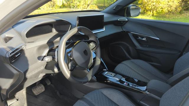 Peugeot 2008 image 5