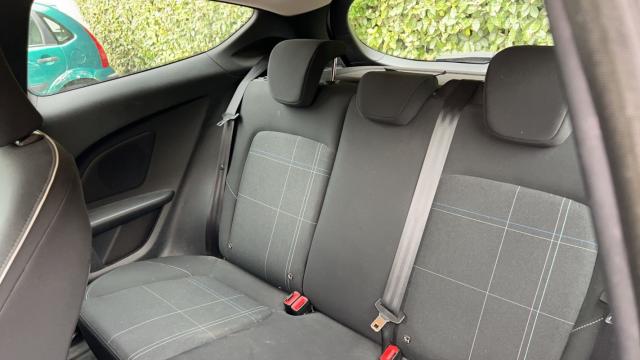 Ford Fiesta image 9