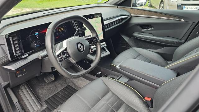 Renault Mégane E-Tech image 7