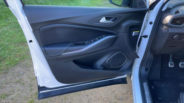 Opel Grandland X image 8