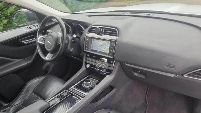 Jaguar F-Pace image 2