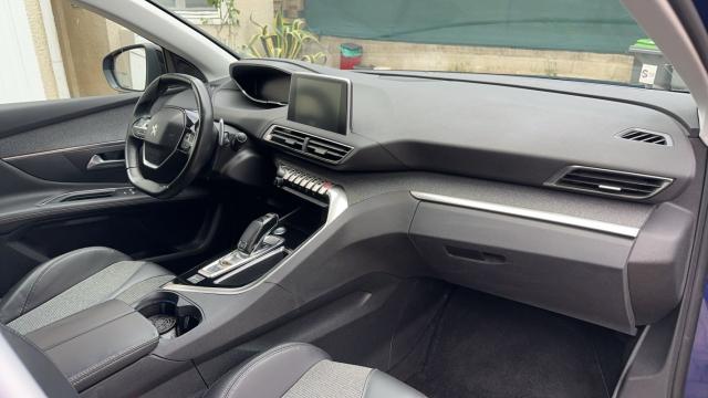 Peugeot 3008 image 1