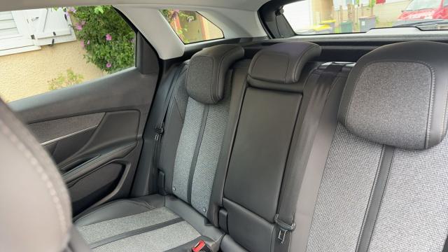 Peugeot 3008 image 8