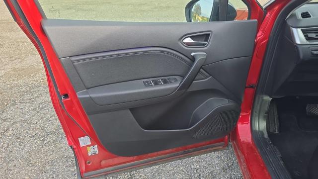 Renault Captur image 9