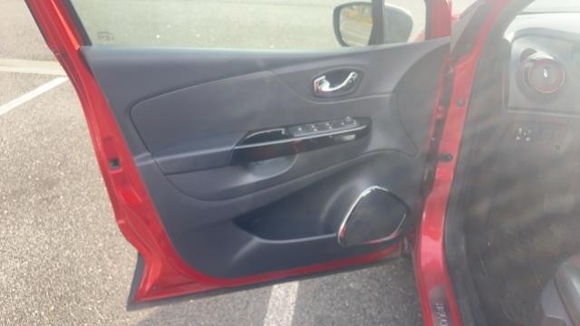 Renault Captur image 9