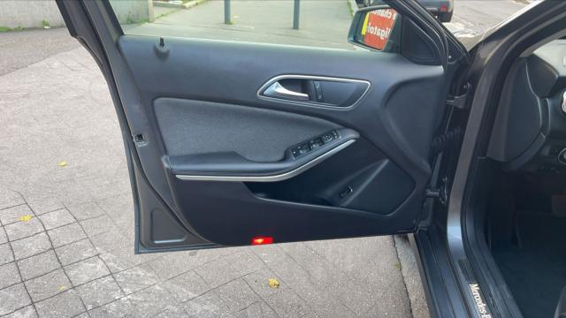 Mercedes Benz Classe Gla image 4