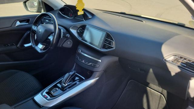 Peugeot 308 image 3