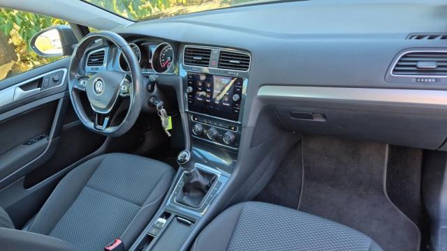 Volkswagen Golf image 7