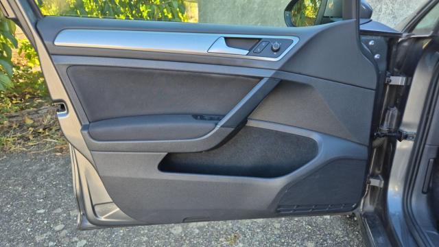 Volkswagen Golf image 1