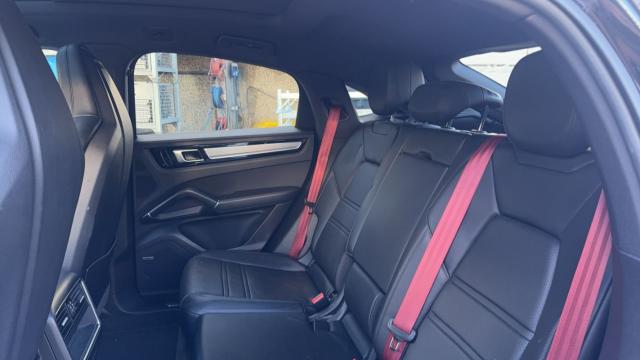 Porsche Cayenne Coupé image 4