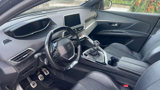Peugeot 3008 image 2
