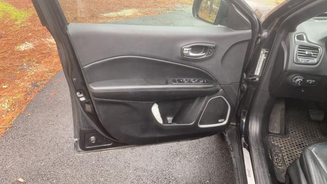 Jeep Compass image 2