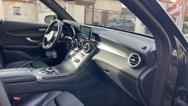 Mercedes Benz Glc image 6