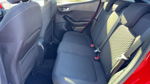 Ford Fiesta image 8