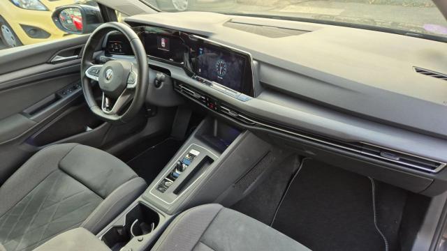 Volkswagen Golf image 1