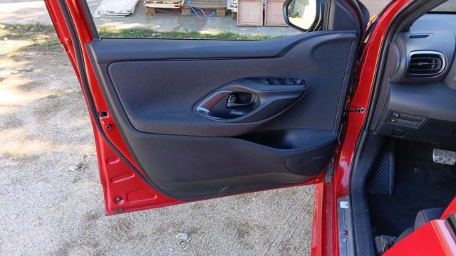 Toyota Yaris image 8