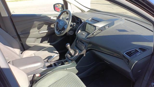 Ford C-Max image 9