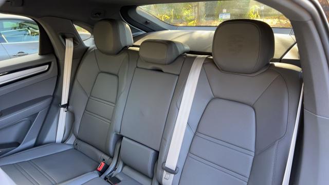 Porsche Cayenne Coupé image 2