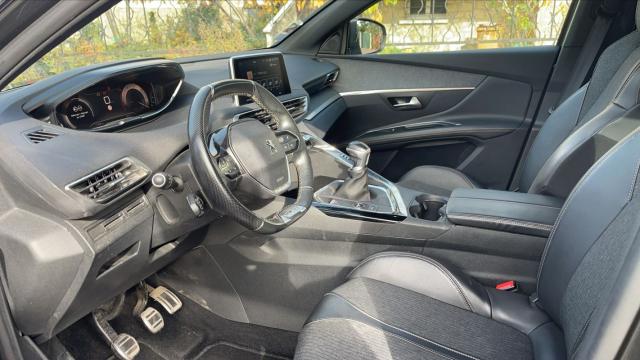 Peugeot 3008 image 8