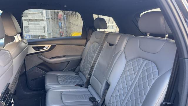 Audi Sq7 image 2