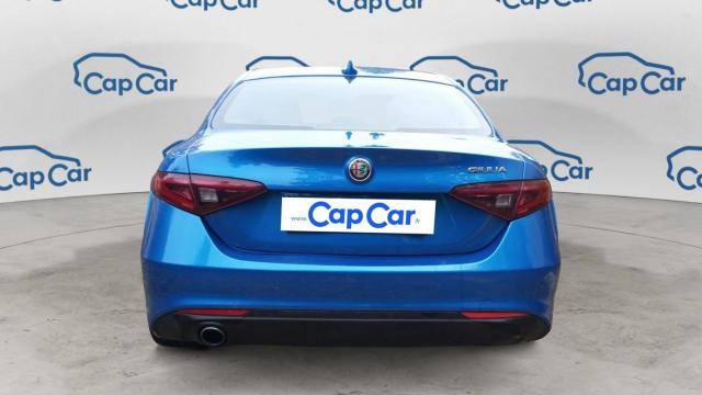 Alfa Romeo Giulia image 3