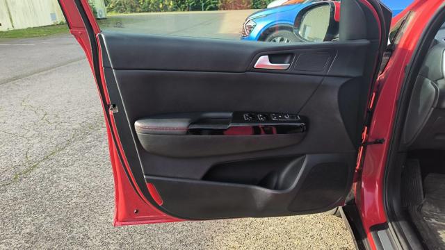 Kia Sportage image 6