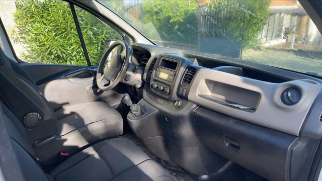 Renault Trafic image 7