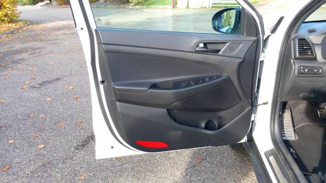 Hyundai Tucson image 2