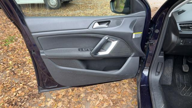 Peugeot 308 image 3