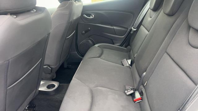 Renault Clio image 2