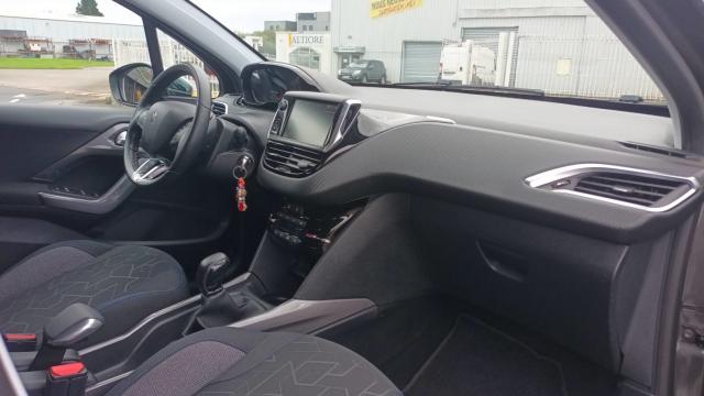 Peugeot 2008 image 4