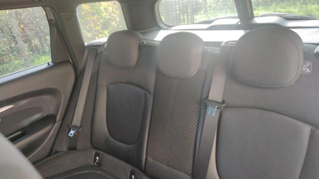 Mini Clubman image 2