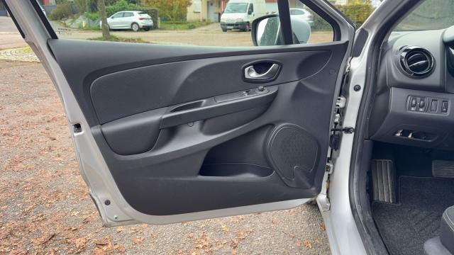 Renault Clio image 2