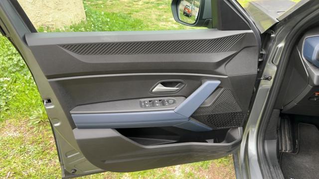 Dacia Duster image 1