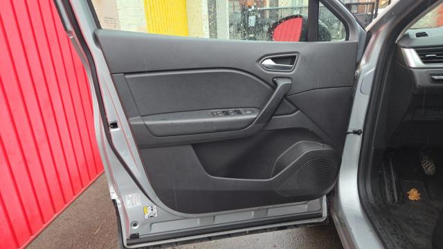 Renault Captur image 9