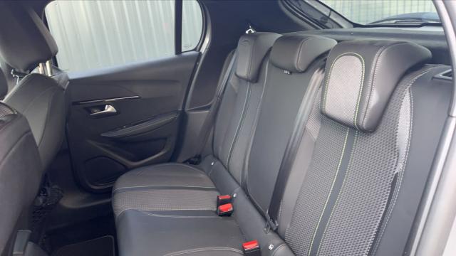 Peugeot 208 image 6